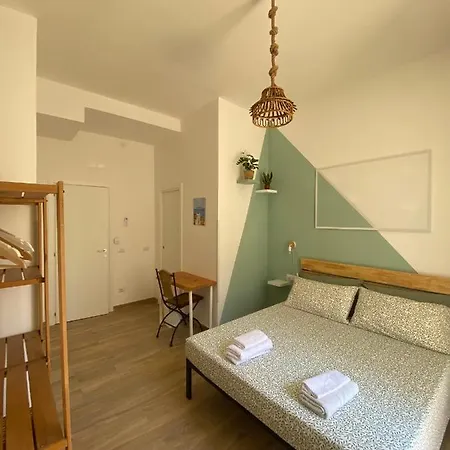 Le Del Nonno Luigi Pensión Nápoles