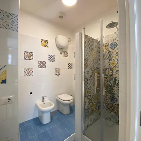 Le Del Nonno Luigi Pensión Nápoles