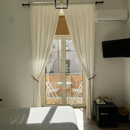 Le Del Nonno Luigi Pensión Nápoles