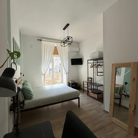 Le Del Nonno Luigi Nápoles