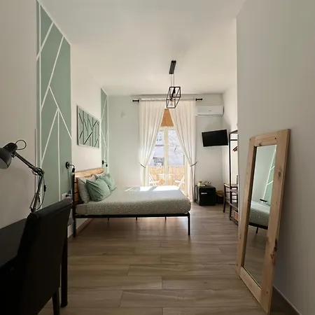 Le Del Nonno Luigi Pensión Nápoles