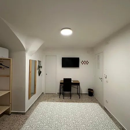 Pensión Le Del Nonno Luigi 4*