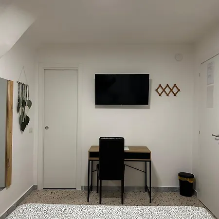 Pensión Le Del Nonno Luigi 4*